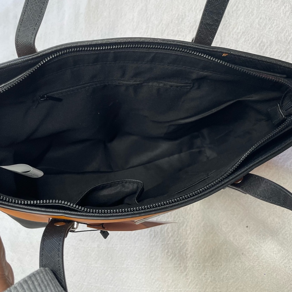 Benoss Two-Tone Caramel and Black Tote Bag - Picture 7 of 10